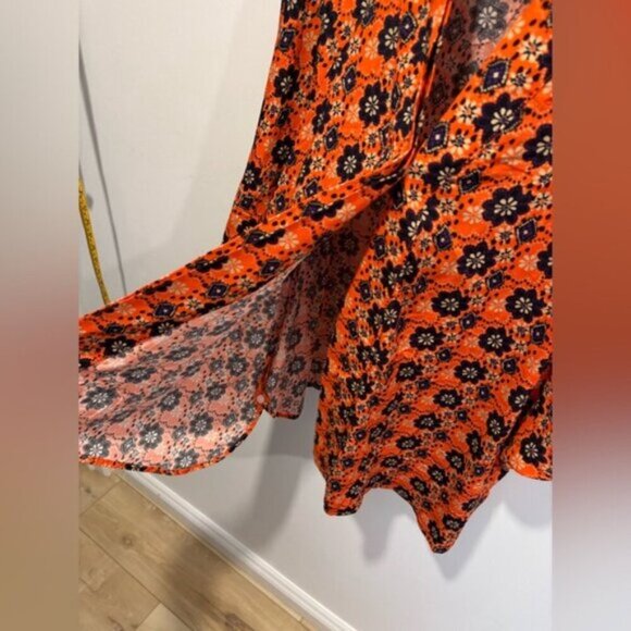 🌟 SMYTHE - TIE FRONT BLOUSE - Size Large - Oversized - Picture 7 of 9